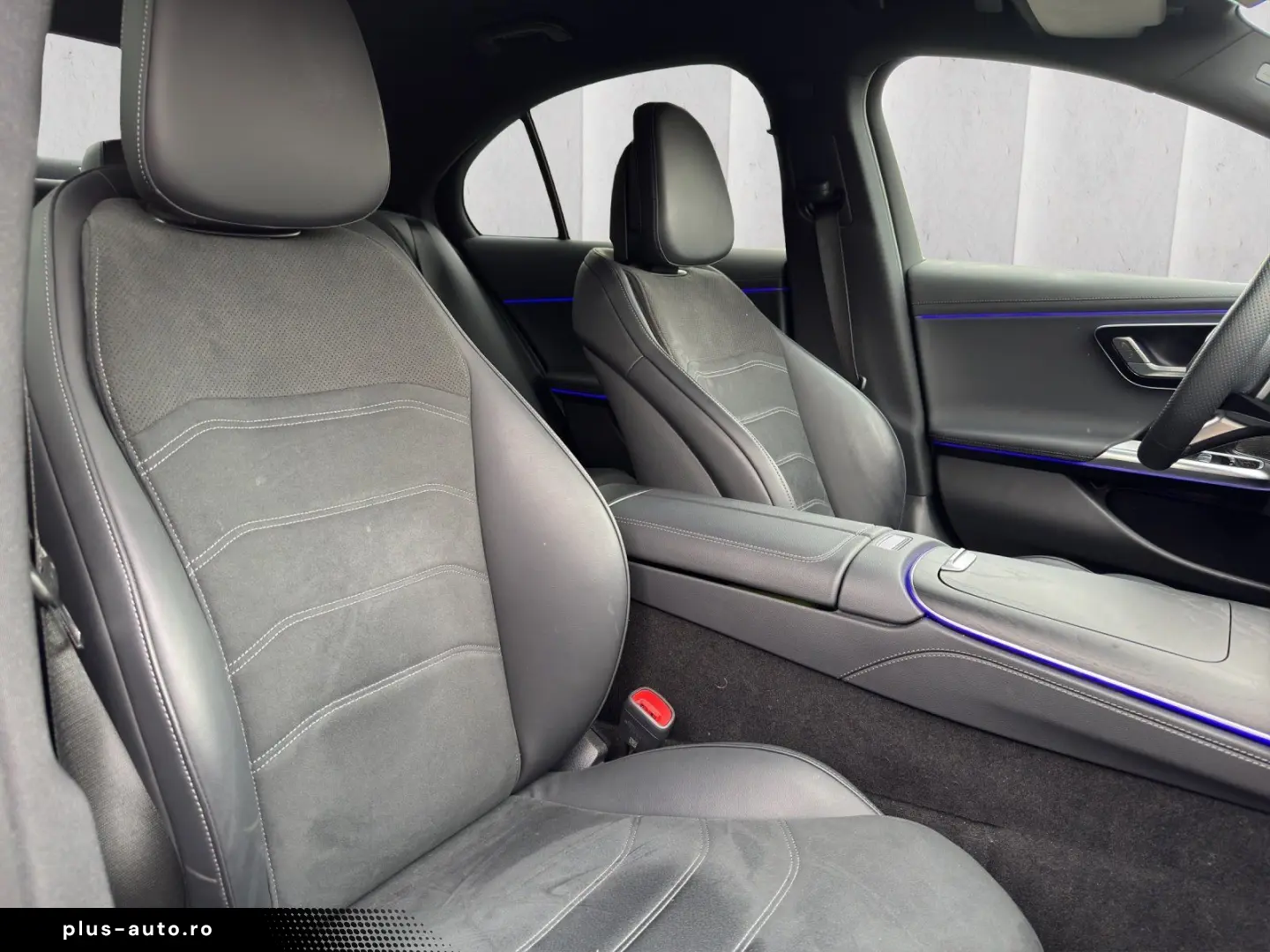 MERCEDES-BENZ E 220 d AMG Superscreen Sthzg Burm HUD&hellip;