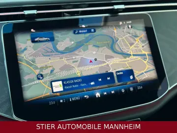 MERCEDES-BENZ E 220 d AMG Line Night PANO LEDER 23TKM KAMERA