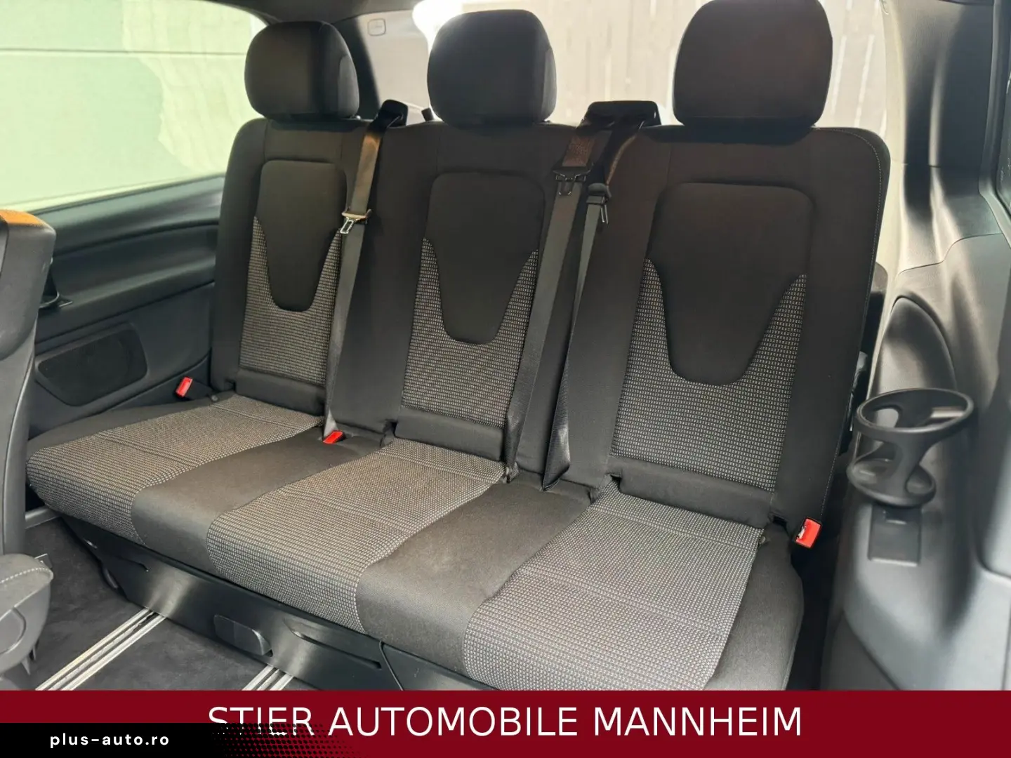 MERCEDES-BENZ V 300 d Amg Line Lang 27TKM NAVI LED AHK
