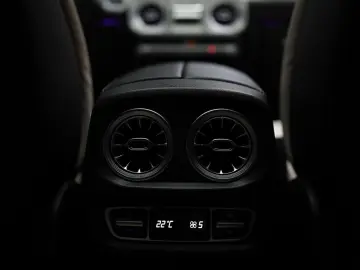 MERCEDES-BENZ G450d AMG   Night   Beige   AHK   Kame&hellip;