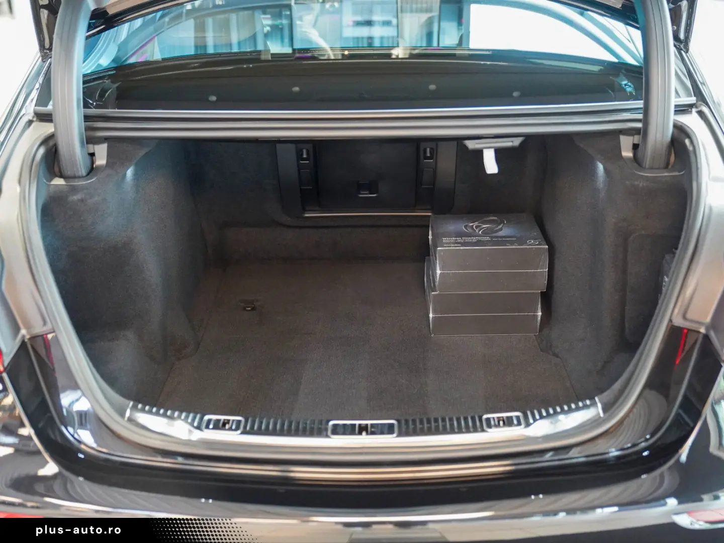 MERCEDES-BENZ S 680 MAYBACH Night Series MANUFAKTURExclusive