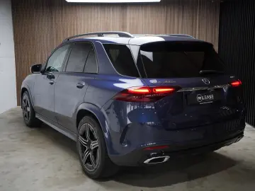 MERCEDES-BENZ GLE 300d 4M PANO   Burm   MEM   StandHZ   LED
