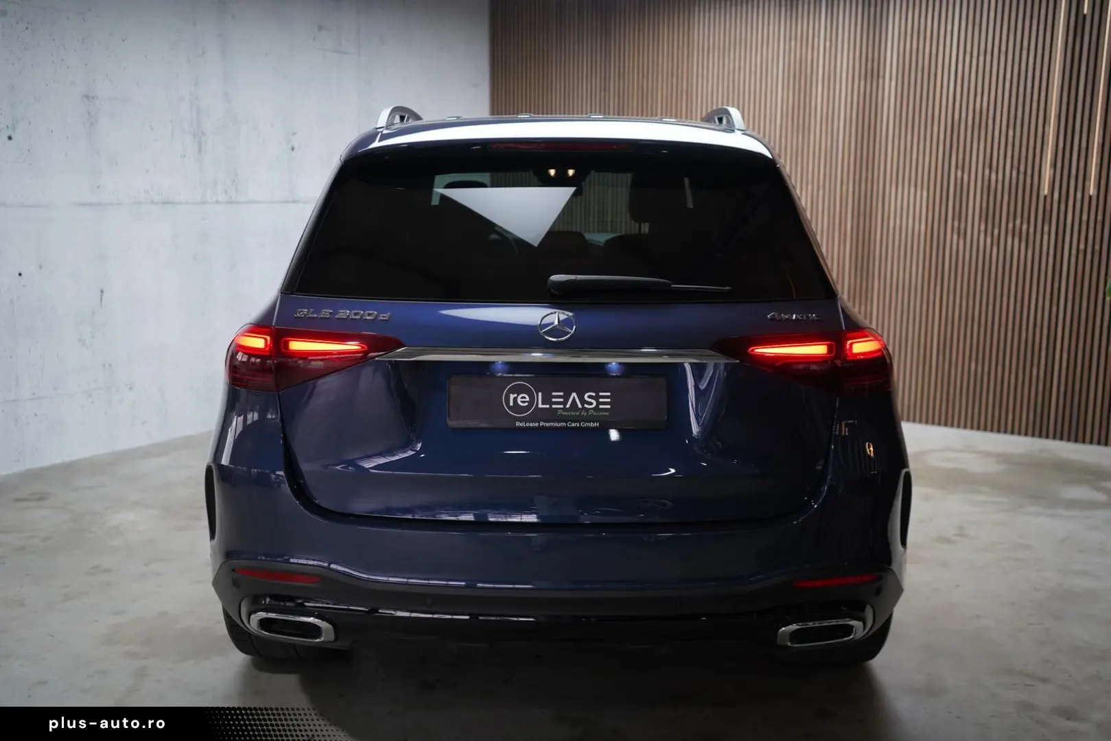 MERCEDES-BENZ GLE 300d 4M PANO   Burm   MEM   StandHZ   LED