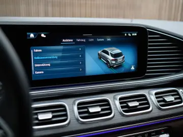 MERCEDES-BENZ GLE 300d 4M PANO   Burm   MEM   StandHZ   LED