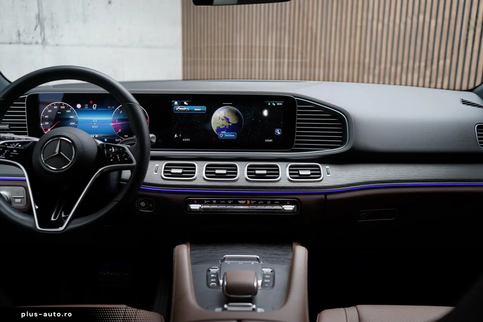 MERCEDES-BENZ GLE 300d 4M PANO   Burm   MEM   StandHZ   LED