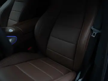 MERCEDES-BENZ GLE 300d 4M PANO   Burm   MEM   StandHZ   LED