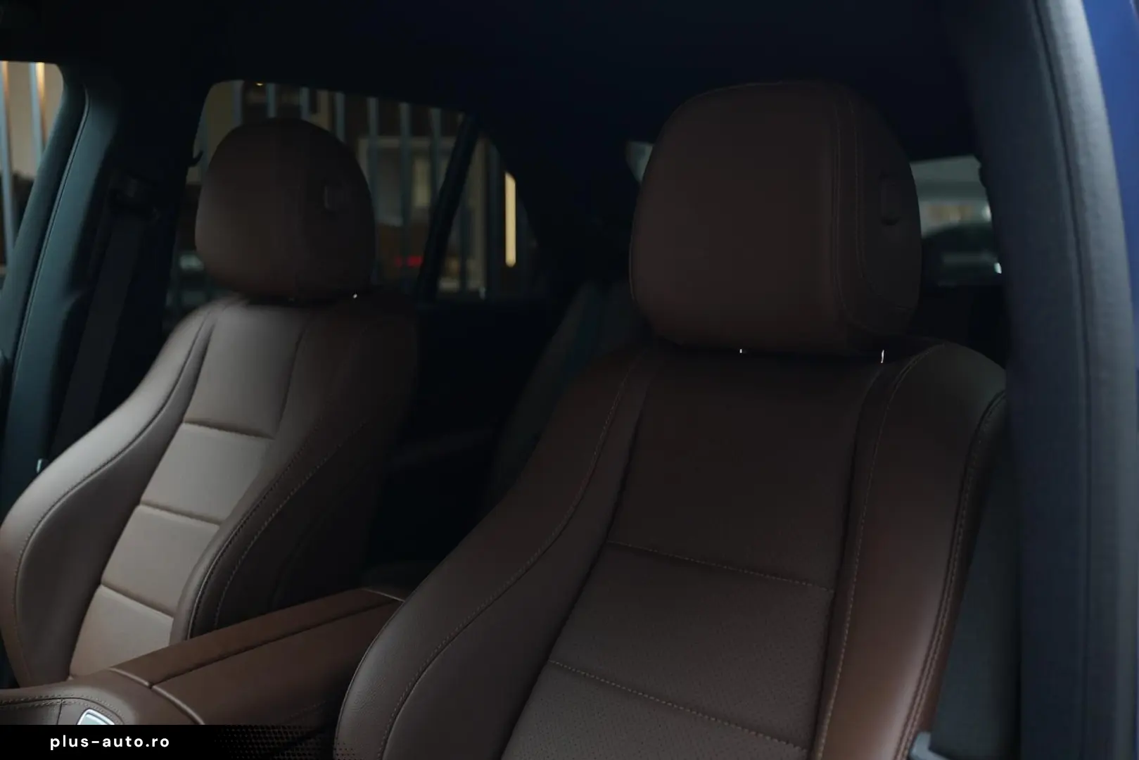 MERCEDES-BENZ GLE 300d 4M PANO   Burm   MEM   StandHZ   LED