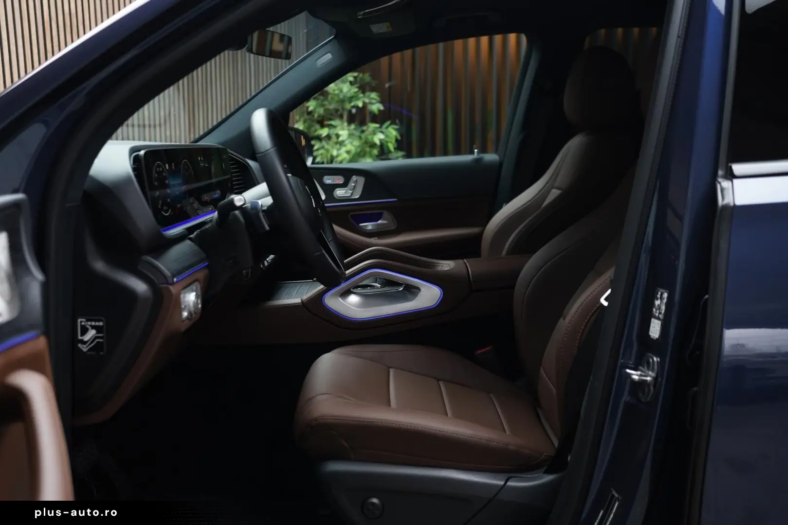MERCEDES-BENZ GLE 300d 4M PANO   Burm   MEM   StandHZ   LED
