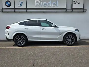 BMW X6 xDrive30d Pano Masaj 360 H&K