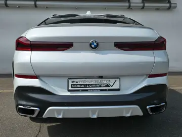 BMW X6 xDrive30d Pano Masaj 360 H&K