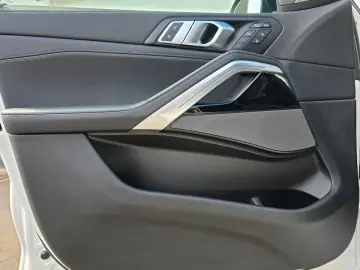 BMW X6 xDrive30d Pano Masaj 360 H&K