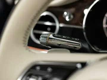 BENTLEY Continental GTC Azure V8