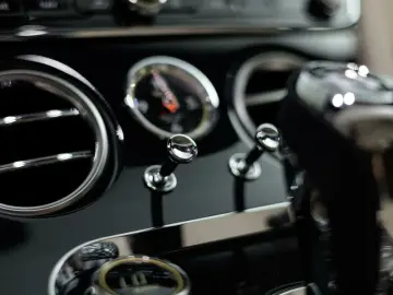 BENTLEY Continental GTC Azure V8