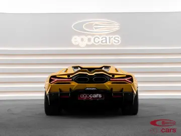 LAMBORGHINI Revuelto 6.5 V12 HPEV