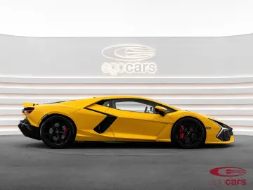 LAMBORGHINI Revuelto 6.5 V12 HPEV