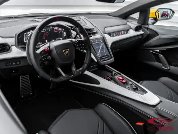 LAMBORGHINI Revuelto 6.5 V12 HPEV