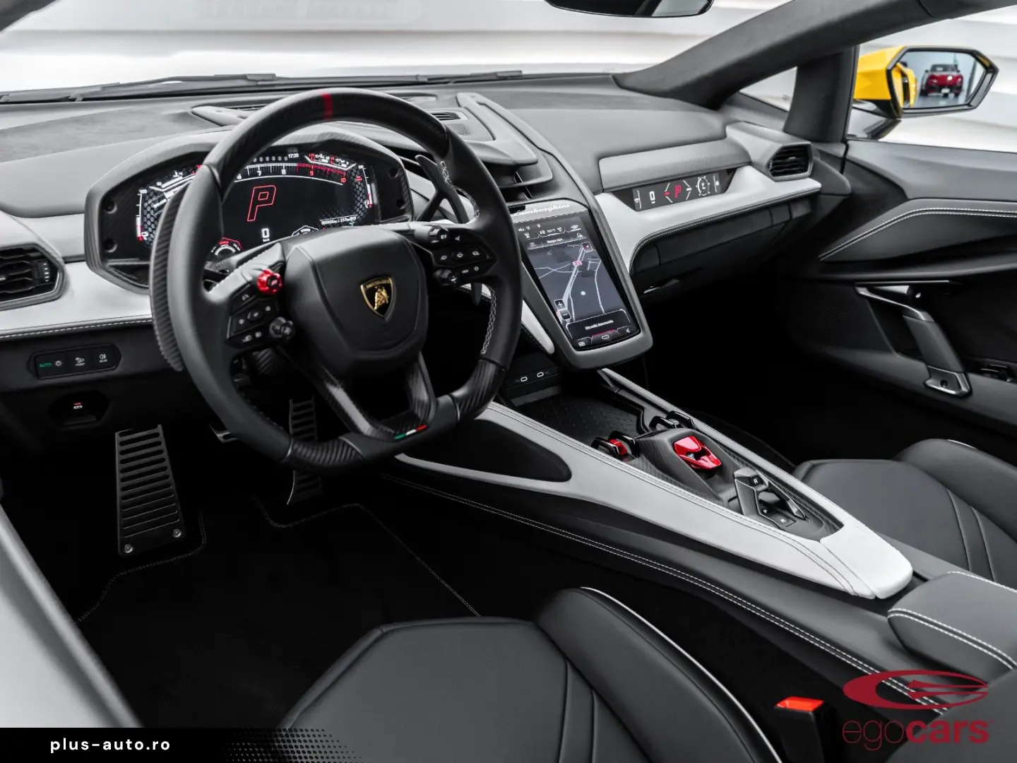 LAMBORGHINI Revuelto 6.5 V12 HPEV