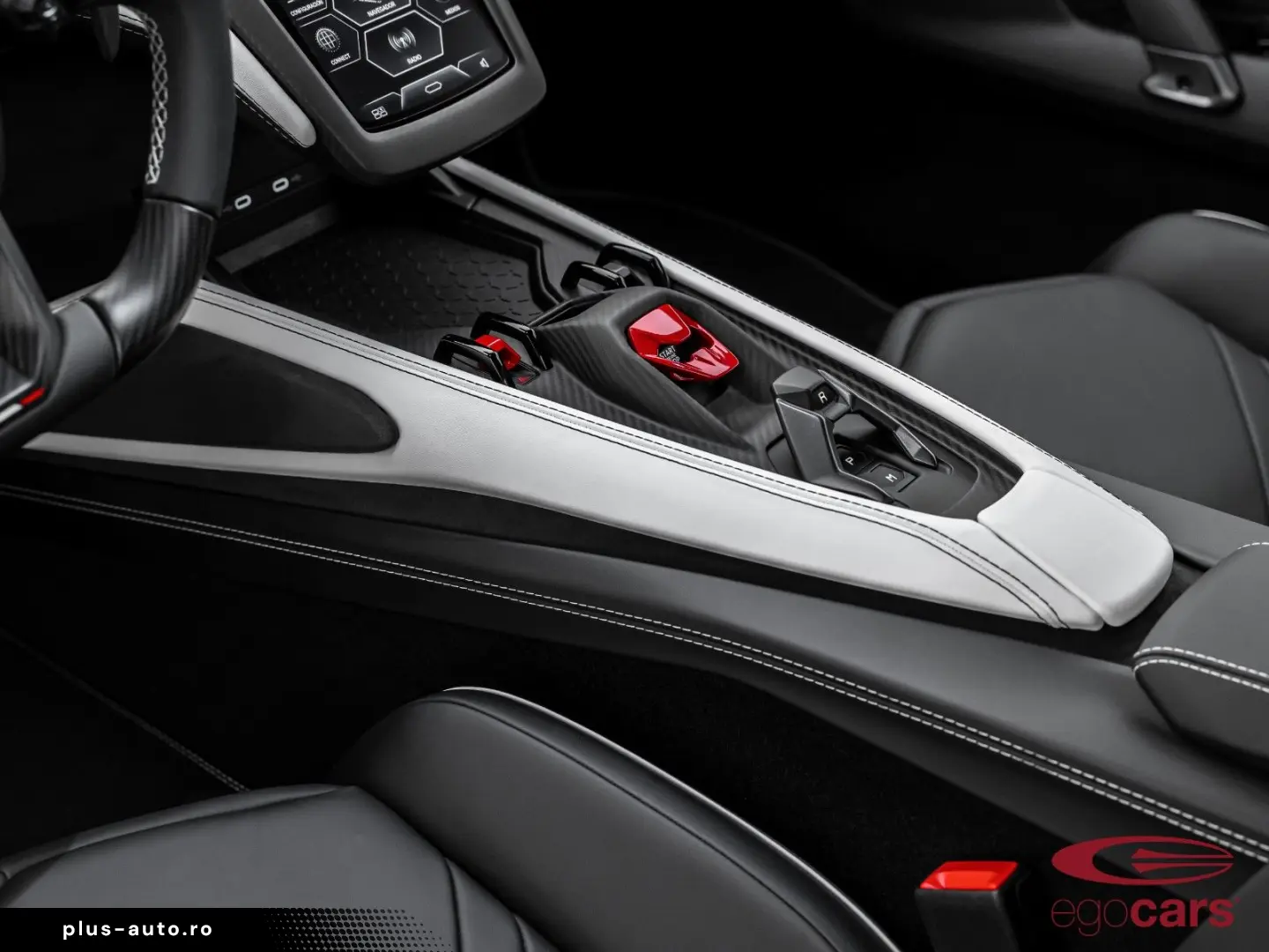 LAMBORGHINI Revuelto 6.5 V12 HPEV