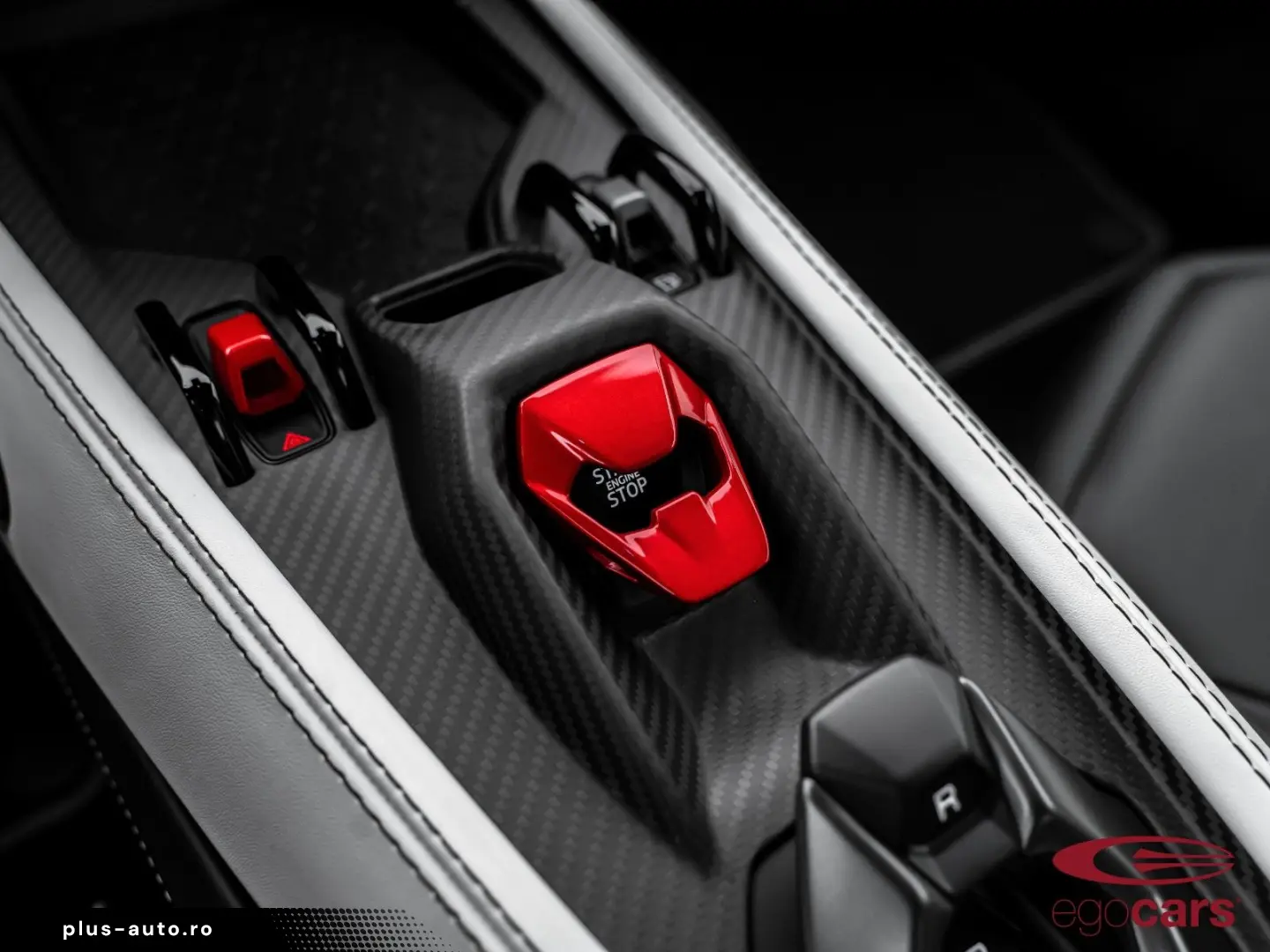 LAMBORGHINI Revuelto 6.5 V12 HPEV