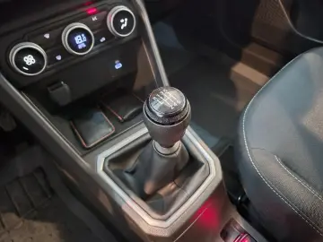 DACIA LOGAN 1.0 TCe 90CP Journey MT6
