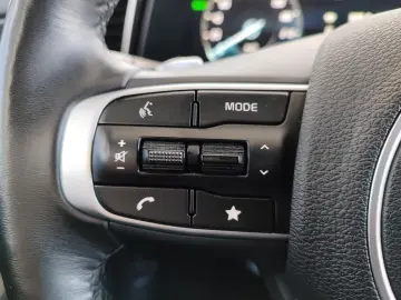 KIA Sportage 1.6 T-GDi PHEV 4WD GT-Line AHK Drive So