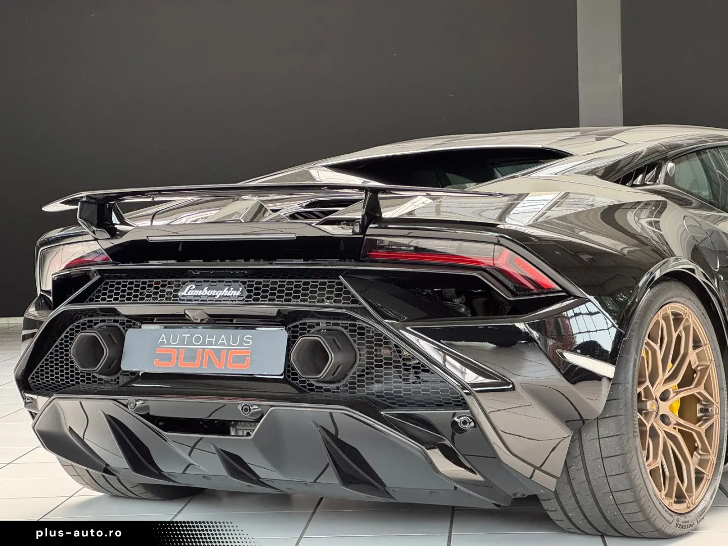 LAMBORGHINI Huracán Tecnica  German  Novitec  Garantie Lift