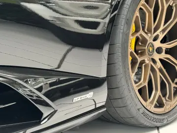 LAMBORGHINI Huracán Tecnica  German  Novitec  Garantie Lift