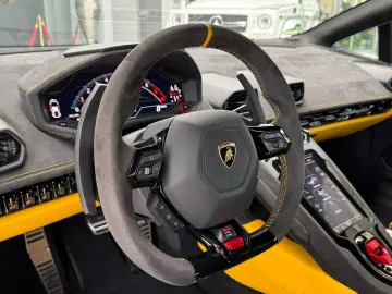LAMBORGHINI Huracán Tecnica  German  Novitec  Garantie Lift