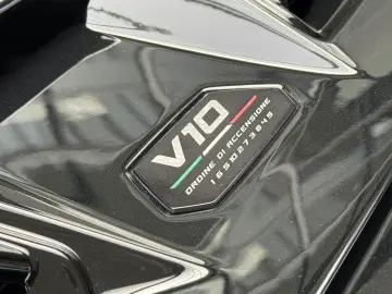 LAMBORGHINI Huracán Tecnica  German  Novitec  Garantie Lift