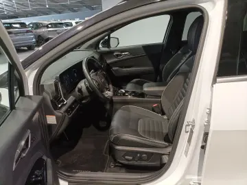KIA Sportage 1.6 T-GDI GT Line 4WD Navi H&K Leder