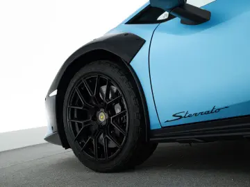 LAMBORGHINI Huracán Sterrato I Blu Arione I Black roof