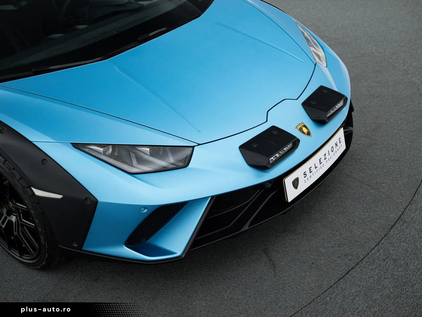 LAMBORGHINI Huracán Sterrato I Blu Arione I Black roof