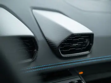 LAMBORGHINI Huracán Sterrato I Blu Arione I Black roof