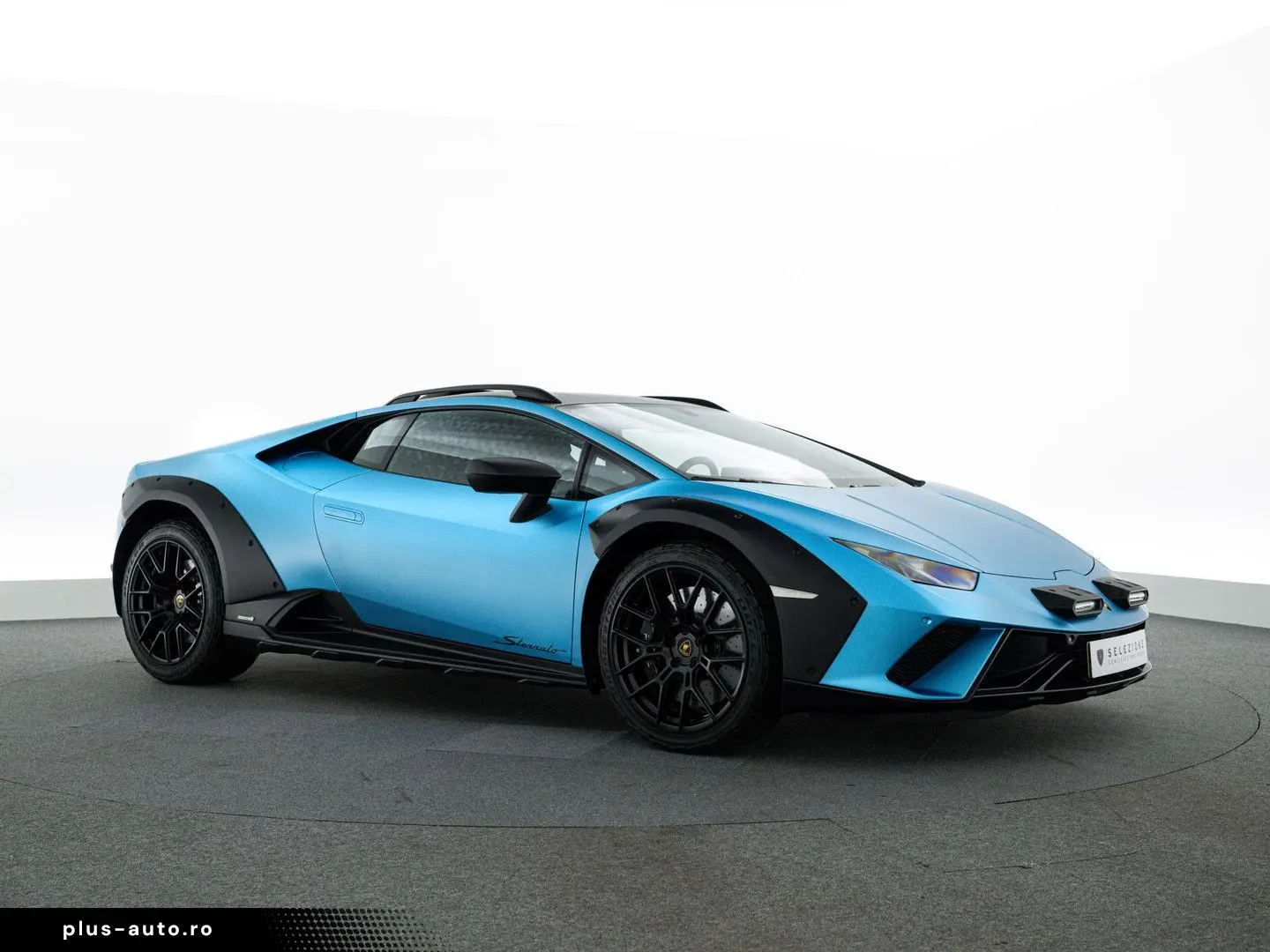 LAMBORGHINI Huracán Sterrato I Blu Arione I Black roof