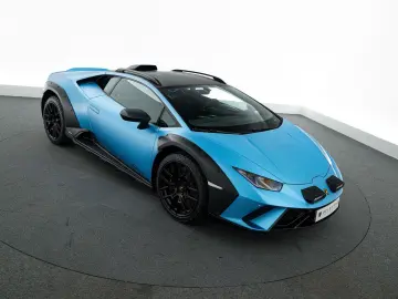 LAMBORGHINI Huracán Sterrato I Blu Arione I Black roof