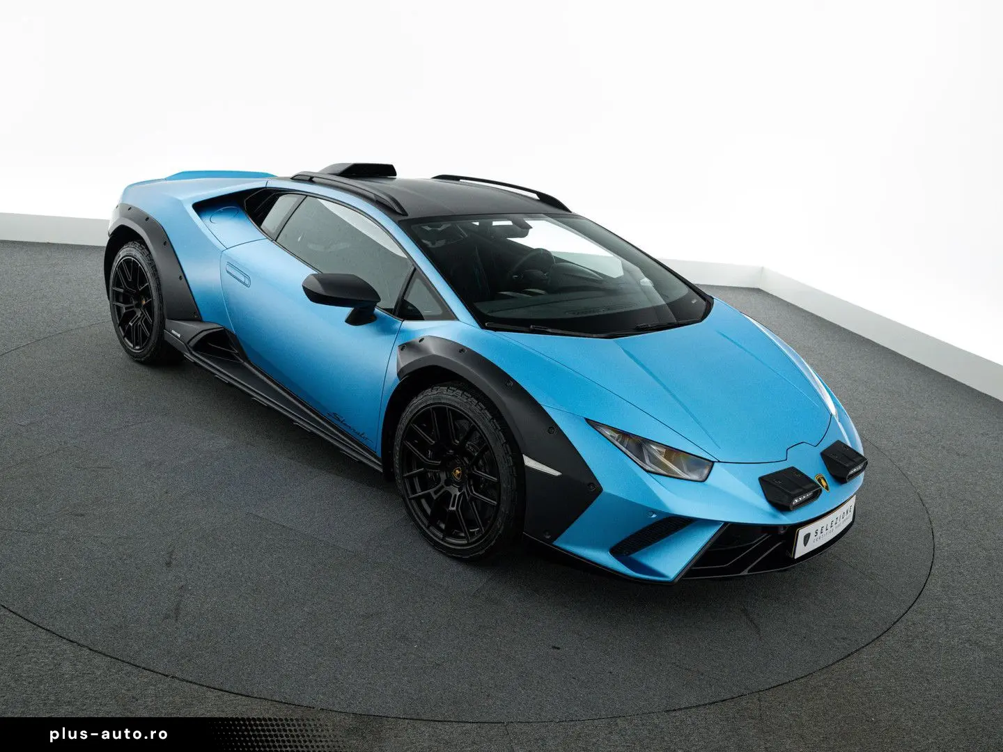 LAMBORGHINI Huracán Sterrato I Blu Arione I Black roof