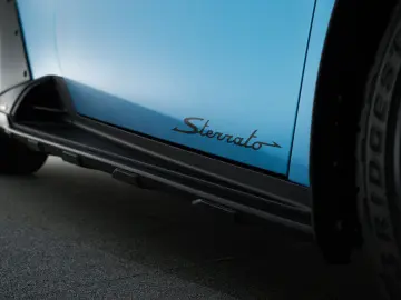 LAMBORGHINI Huracán Sterrato I Blu Arione I Black roof