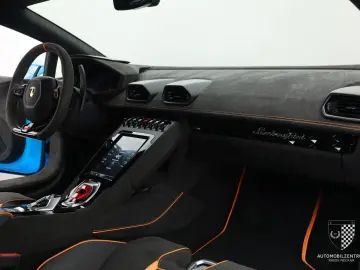 LAMBORGHINI Huracán Tecnica AdPersonam Carbon Sensonum Lift
