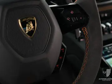 LAMBORGHINI Huracán Tecnica AdPersonam Carbon Sensonum Lift