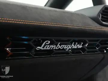 LAMBORGHINI Huracán Tecnica AdPersonam Carbon Sensonum Lift
