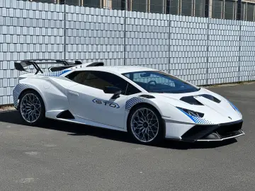 LAMBORGHINI Huracán STO FULL CARBON PACK LIFTING  CARBON-TWI