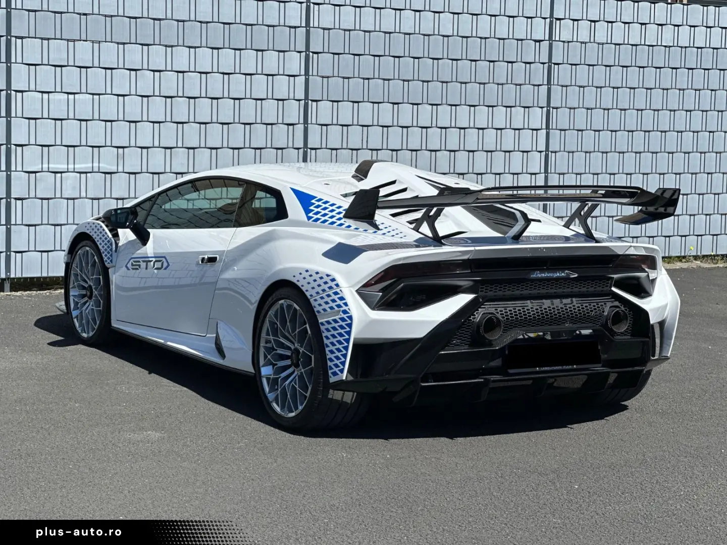 LAMBORGHINI Huracán STO FULL CARBON PACK LIFTING  CARBON-TWI