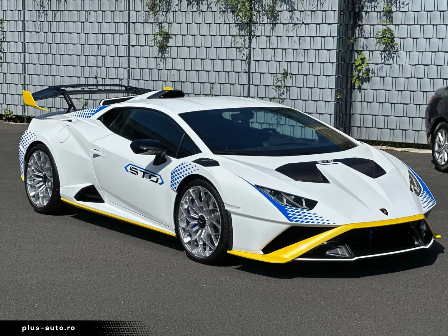 LAMBORGHINI Huracán STO FULL CARBON PACK LIFTING  CARBON-TWI