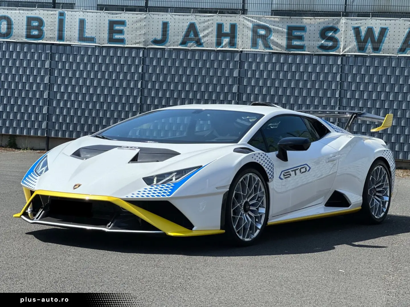 LAMBORGHINI Huracán STO FULL CARBON PACK LIFTING  CARBON-TWI