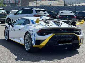 LAMBORGHINI Huracán STO FULL CARBON PACK LIFTING  CARBON-TWI