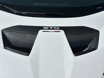 LAMBORGHINI Huracán STO FULL CARBON PACK LIFTING  CARBON-TWI