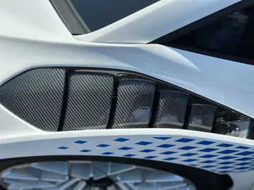 LAMBORGHINI Huracán STO FULL CARBON PACK LIFTING  CARBON-TWI