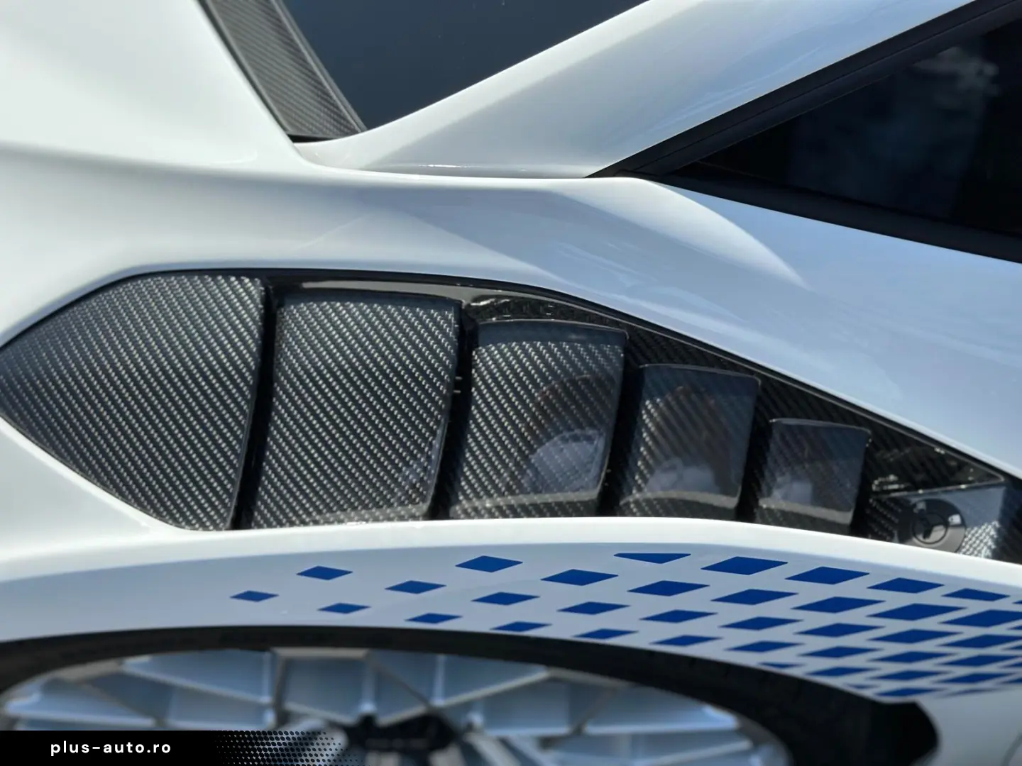 LAMBORGHINI Huracán STO FULL CARBON PACK LIFTING  CARBON-TWI