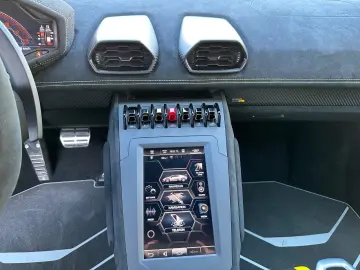 LAMBORGHINI Huracán STO FULL CARBON PACK LIFTING  CARBON-TWI