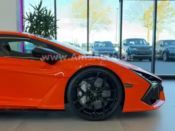 LAMBORGHINI Revuelto 6.5 V12 Full Carbon Full PPF Lifting